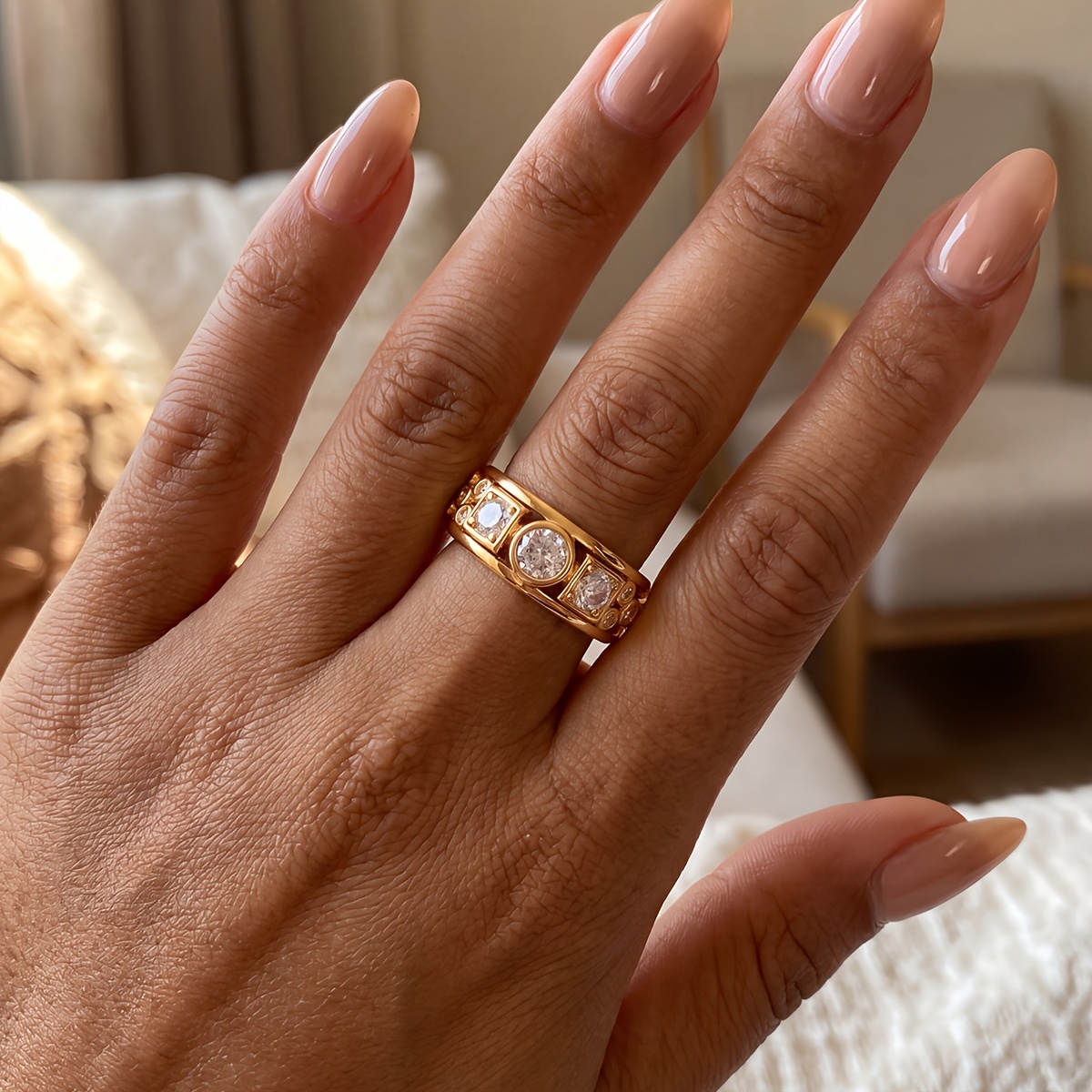 Geometric Round and Square Women's Ring, Exquisite Design